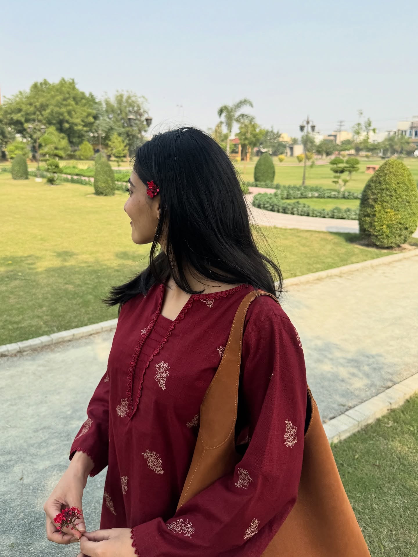 MAHVEEN 2PC.