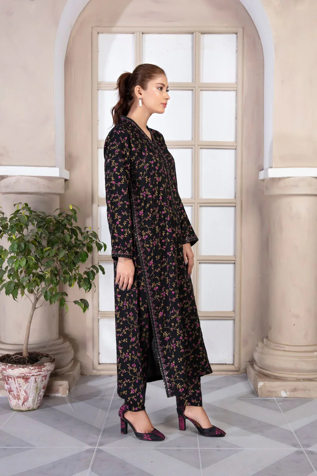 Black Rose Stitched 2pc