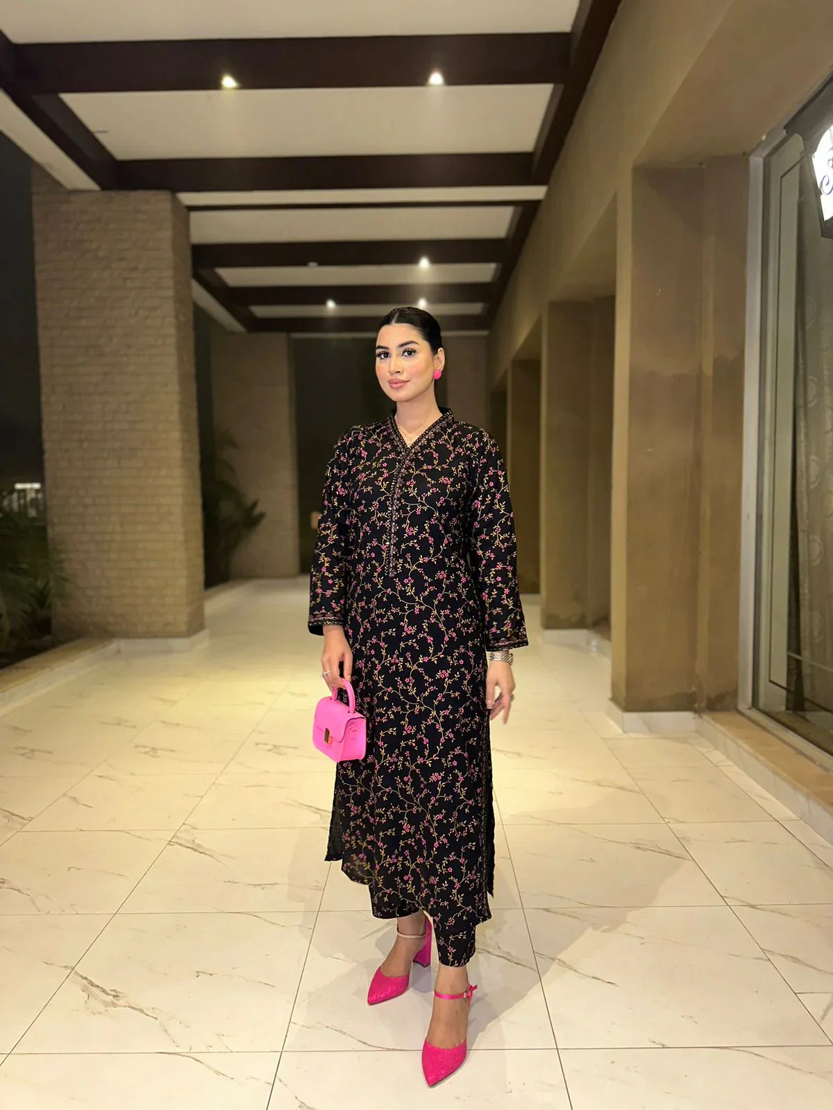 Black Rose Stitched 2pc