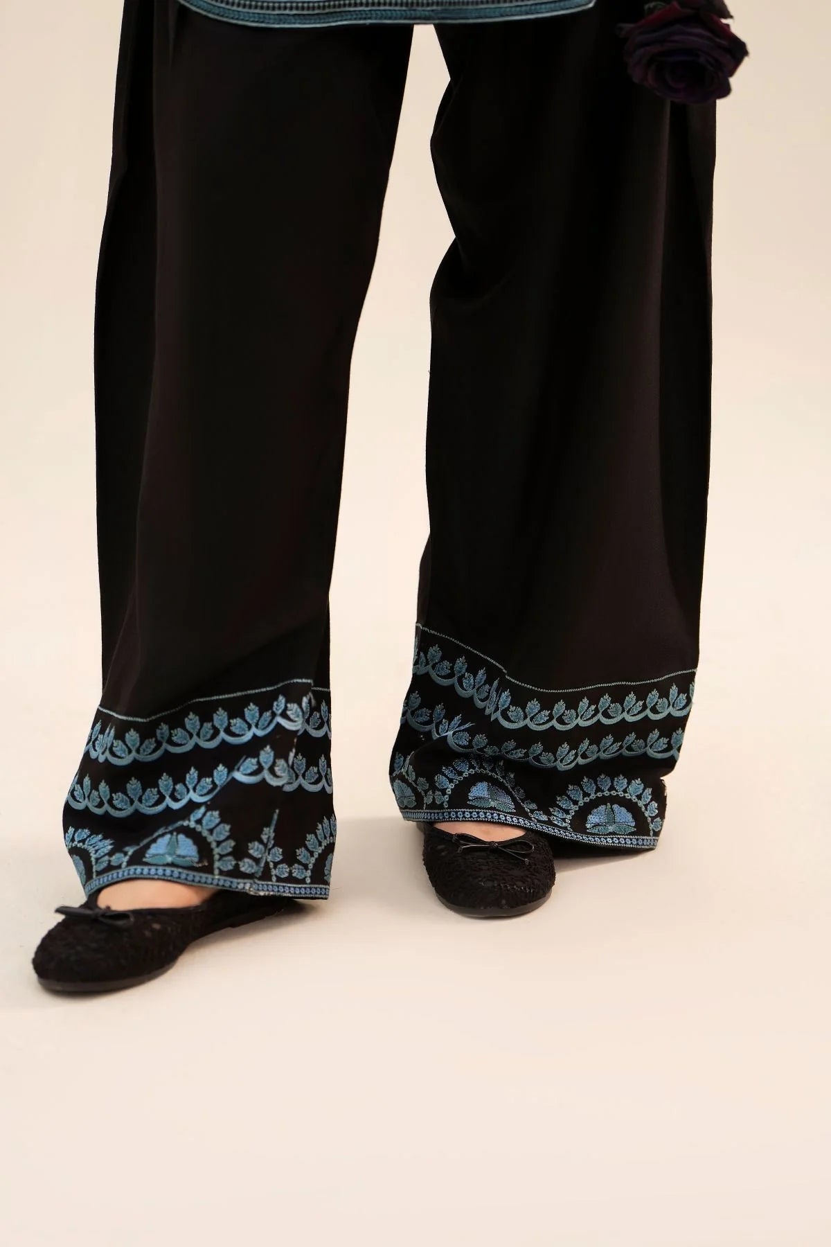 NOOR-E-SHAAM EMBROIDRED 2PC