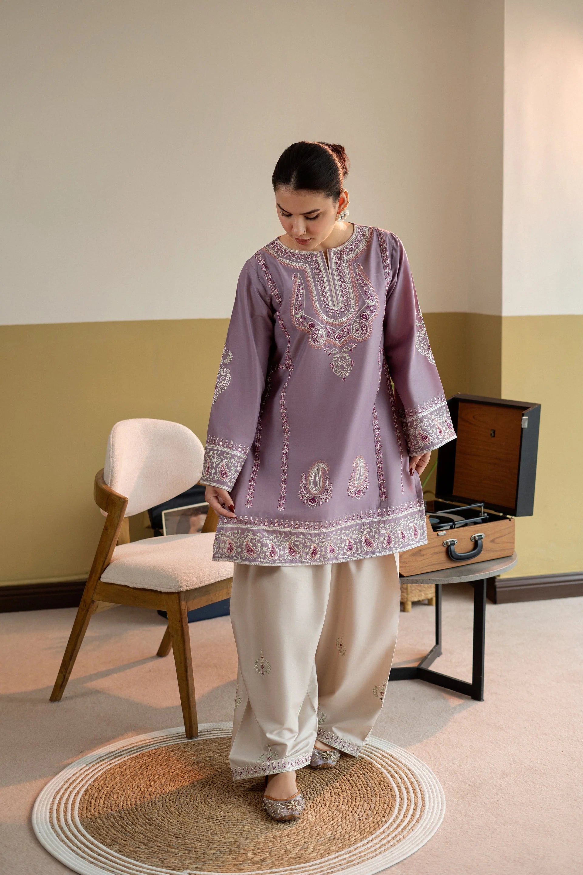 SAJAL 2PC.