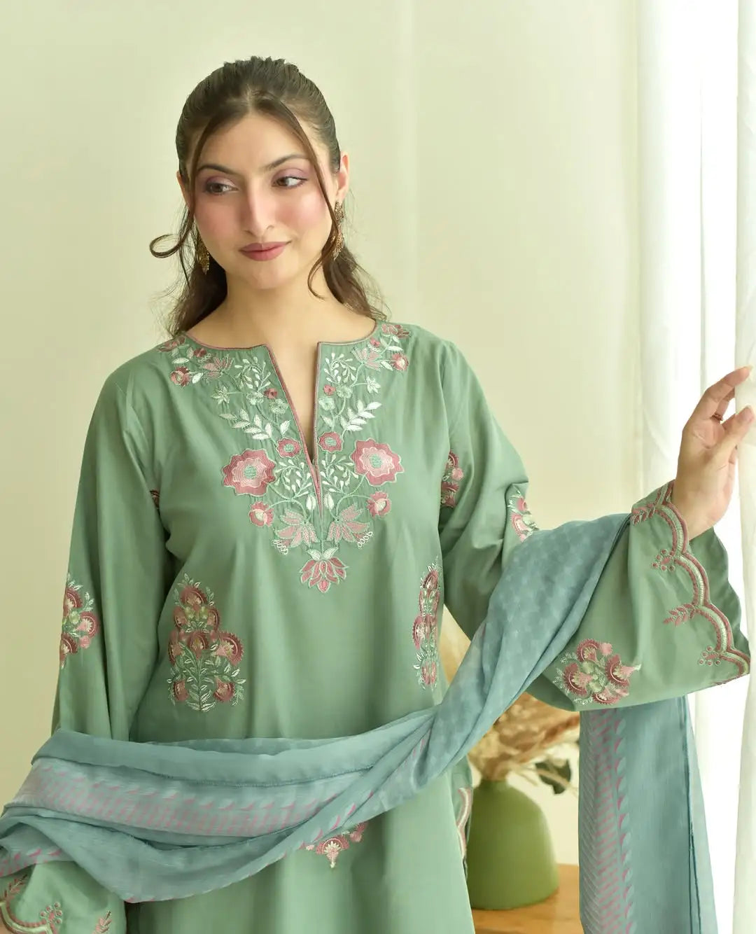 Areeba 3PC.