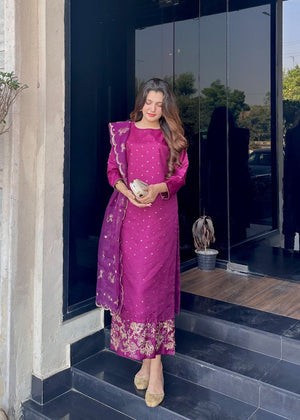 Gulbahar – Magenta Grace 3PCs