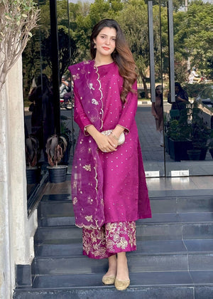 Gulbahar – Magenta Grace 3PCs