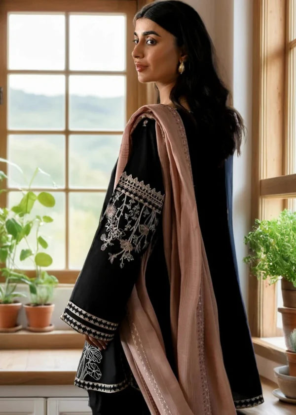 Black Mirhal Fashion