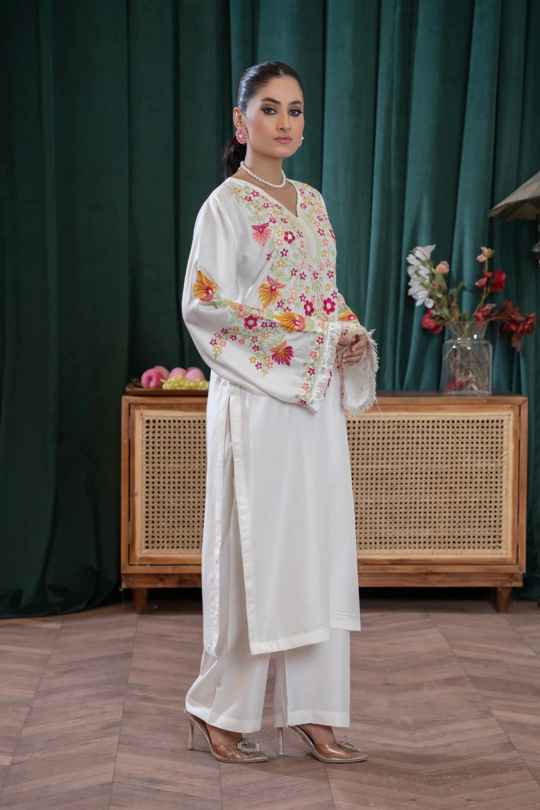 White Rose Embroidered 2-Piece Stitched Suit