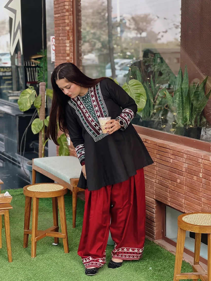 ZARELLE EMBROIDRY 2PC.